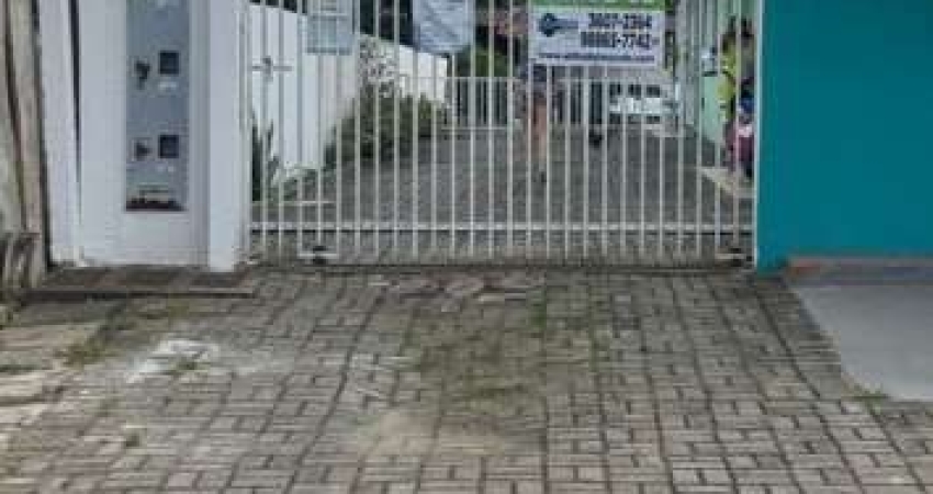 Casa para Venda em Araucária, Campina da Barra, 2 dormitórios, 1 banheiro