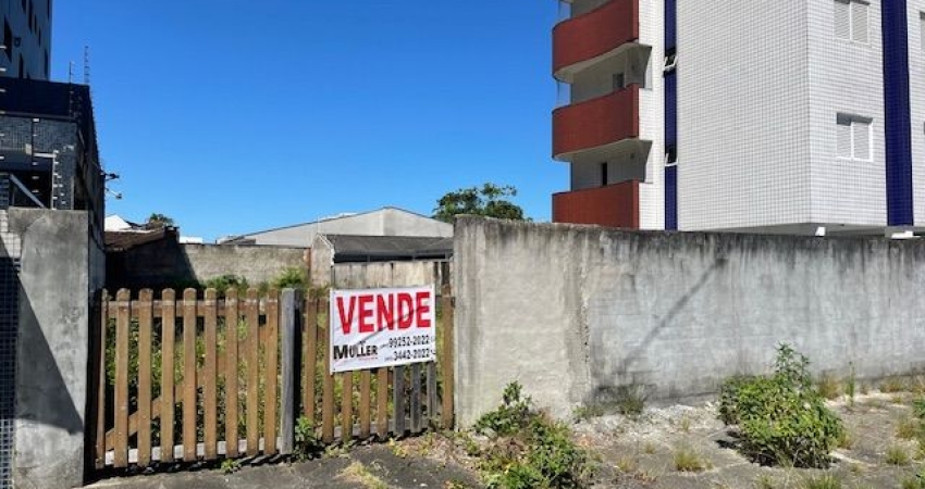 Terreno estrutural no centro Guaratuba.