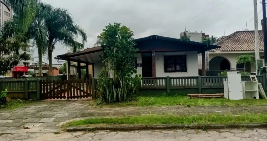 Terreno à venda na Rua Campo Largo, 97, Centro, Guaratuba