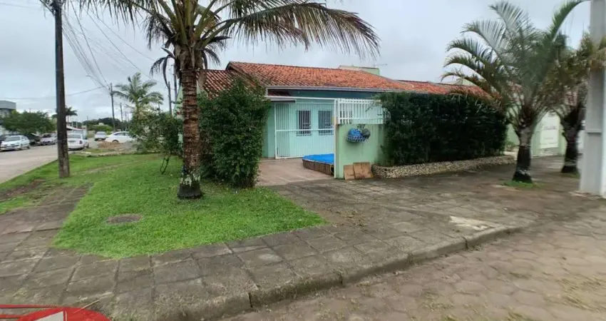 Casa com 2 quartos para alugar na Rua Manoel Ribas, 767, Brejatuba, Guaratuba