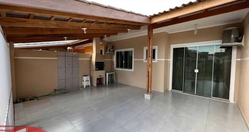 Casa com 2 quartos para alugar na Rua Dos Andradas, 137, Brejatuba, Guaratuba