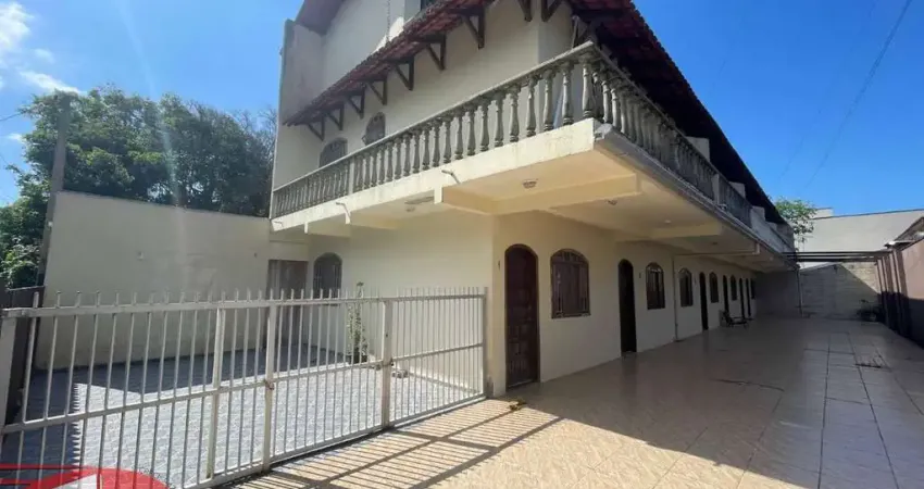 Casa com 3 quartos para alugar na Rua Engenheiro Antônio Batista Ribas, 903, Brejatuba, Guaratuba