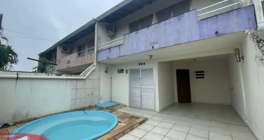 Casa com 3 quartos para alugar na Rua Clevelândia, 594, Brejatuba, Guaratuba