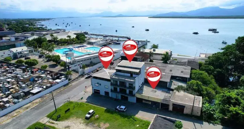 Casa à venda na Avenida Ponta Grossa, 69, Centro, Guaratuba