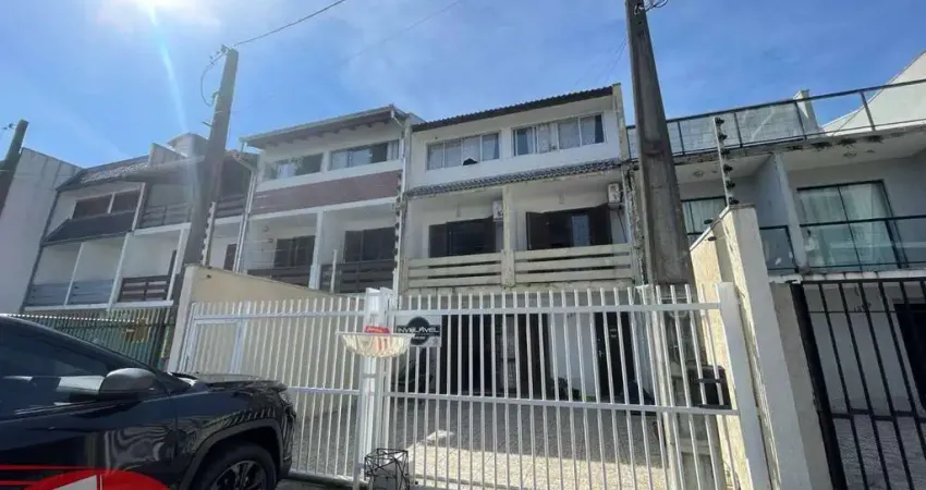Casa com 3 quartos à venda na Rua José Bonifácio, 1359, Centro, Guaratuba