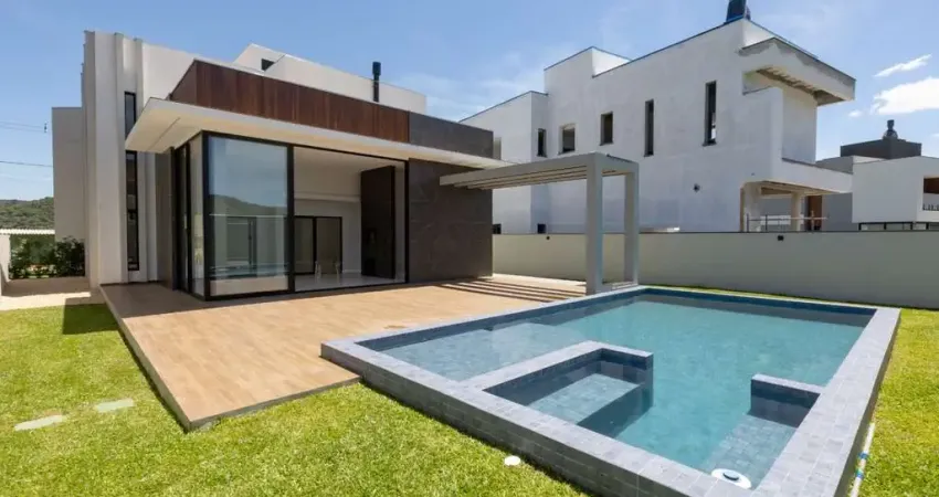 CALEDÔNIA PRIVATE VILLAGE - CASA COM 03 SUÍTES EM CAMBORIÚ