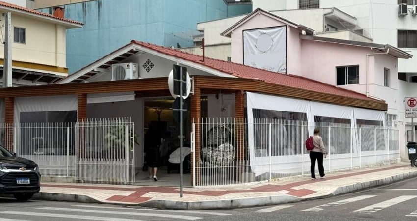 RESTAURANTE À VENDA NO CENTRO DE BALNEÁRIO CAMBORIÚ