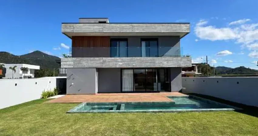 Casa em condomínio fechado com 5 quartos à venda na Rua Ivo José Rebello, 610, Santa Regina, Camboriú