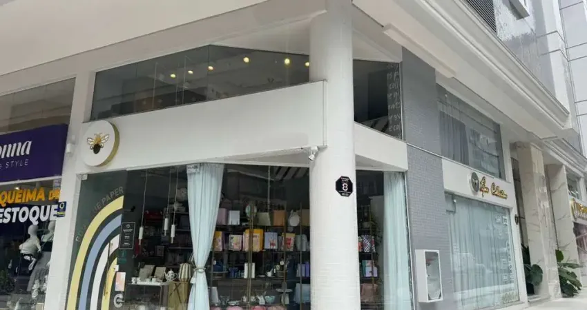 SALA COMERCIAL À VENDA NA AVENIDA BRASIL - CENTRO - BALNEÁRIO CAMBORIÚ