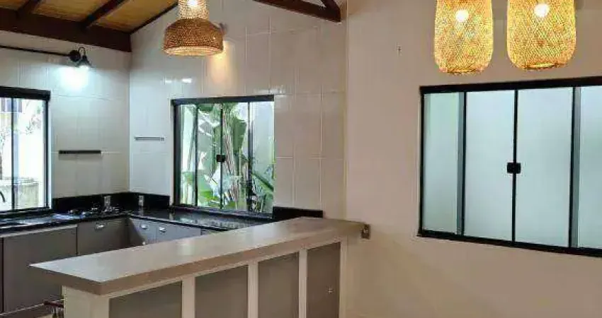 Casa com 3 dormitórios para alugar, 180 m² por r$ 6.900,01/ano - bairro da nações - balneário camboriú/sc
