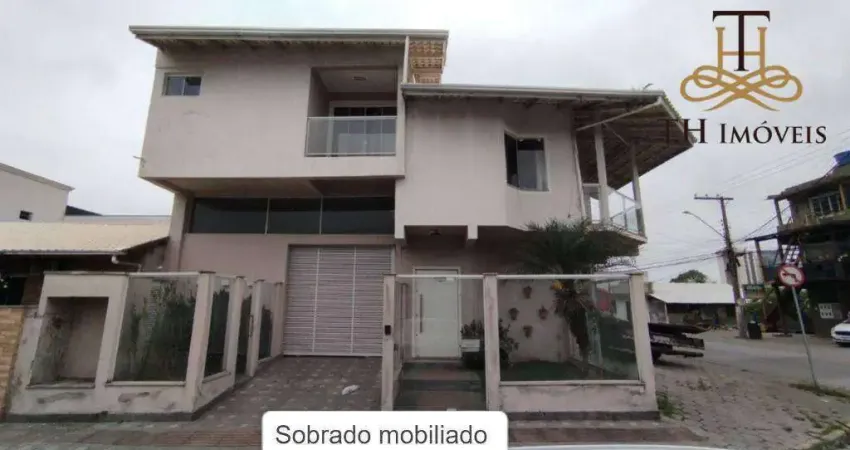 Sobrado com 3 dormitórios para alugar, 400 m² por R$ 6.000,02/mês - São João - Itajaí/SC