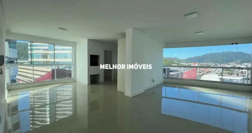 Marina Palace Residence - Apartamento Semi Mobiliado com 04 dormitórios, localizado na Barra Sul de Balneário Camboriú.