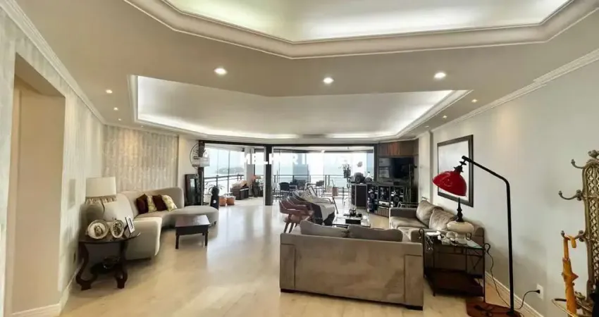 Apartamento 04 suítes frente mar à venda no Edifício Mediterranne em Balneário Camboriú