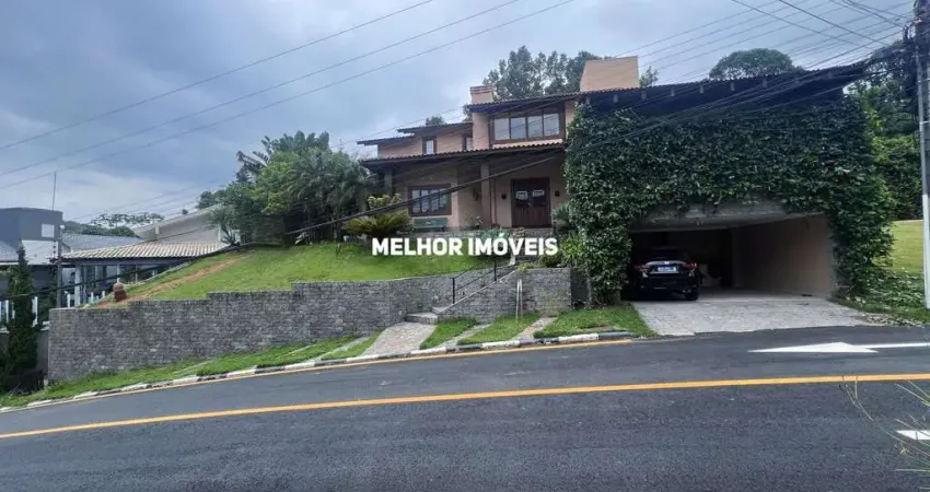 Residencial Ariribá - Casa a venda no Condomínio Ariribá com 600m² em Balneário Camboriú