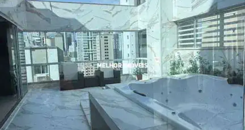 Portland Residencial - Cobertura Duplex á venda com 4 suítes, 4 vagas de garagem localizada no coração de Balneário Camboriú.