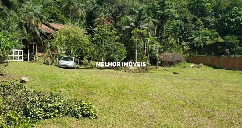 Sítio á venda com uma ótima localização no sertão de trombudo em itapema