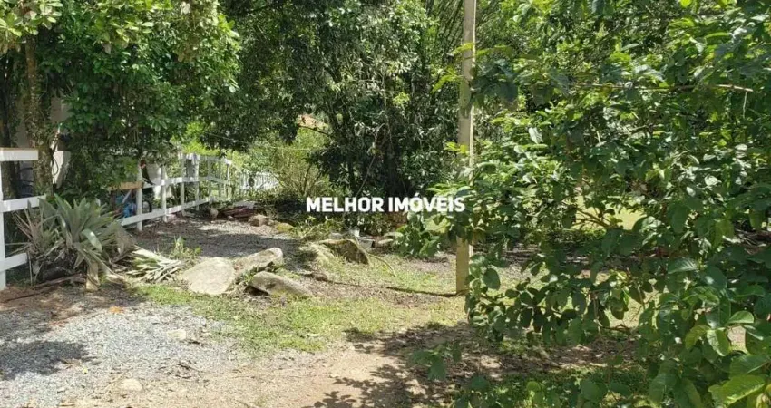 Sítio á venda com uma ótima localização no Sertão de Trombudo em Itapema