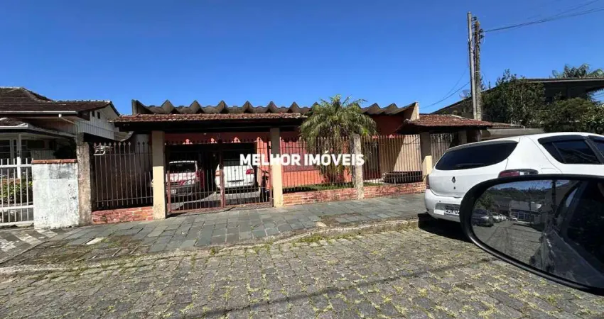 Casa de alvenaria á venda com 4 dormitórios, 2 vagas no bairro da velha em blumenau