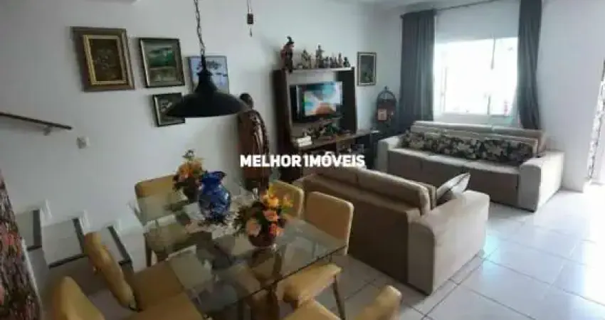 Sobrado Semi Mobiliado à Venda com 03 Dormitórios sendo 01 Suíte Localizado no bairro Nova Esperança Balneário Camboriú - SC