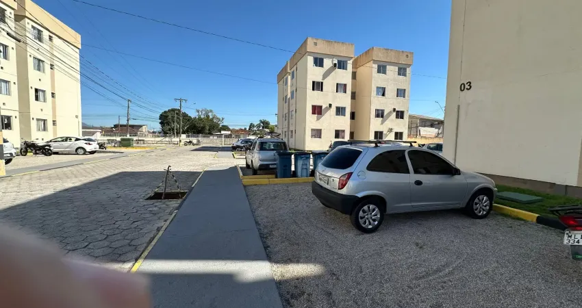 Apartamento reformado com tudo novo. móveis de gramado sob medida