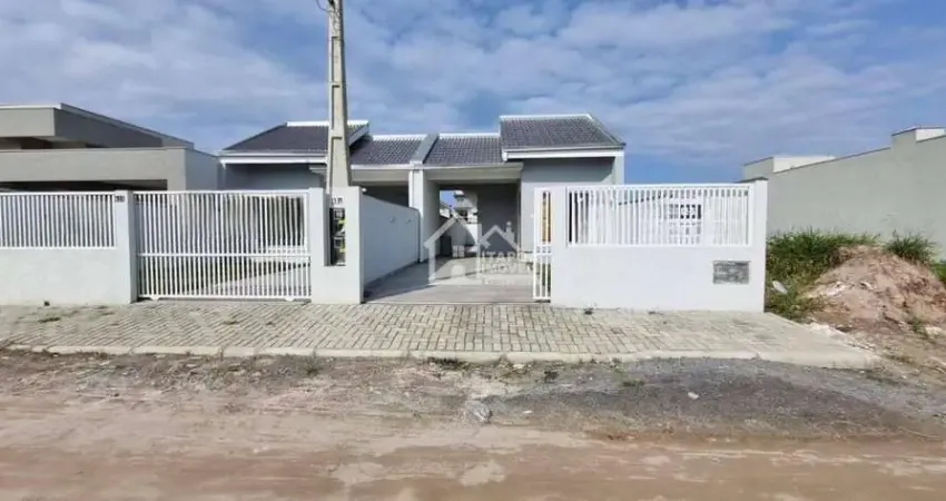 Casa nova c/ 1 suite + 2 dormitórios, churrasqueira e quintal nos fundos