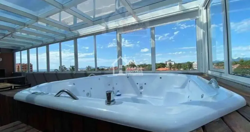 Cobertura duplex com  hidromassagem, apenas 200 metros do mar em itapoá/sc.