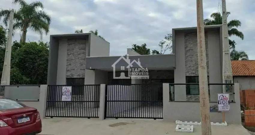 Casa com 3 quartos, 1 suíte,  balneário ipacaray, 1100 metros do mar