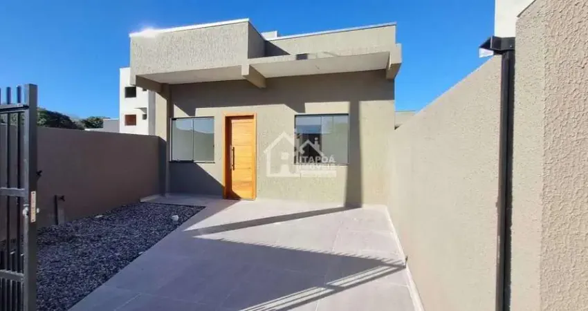 Casa 2 dormitórios/1bwc social, 2 vagas de garagens,  apensas 1200 metros do mar em itapoá/sc.