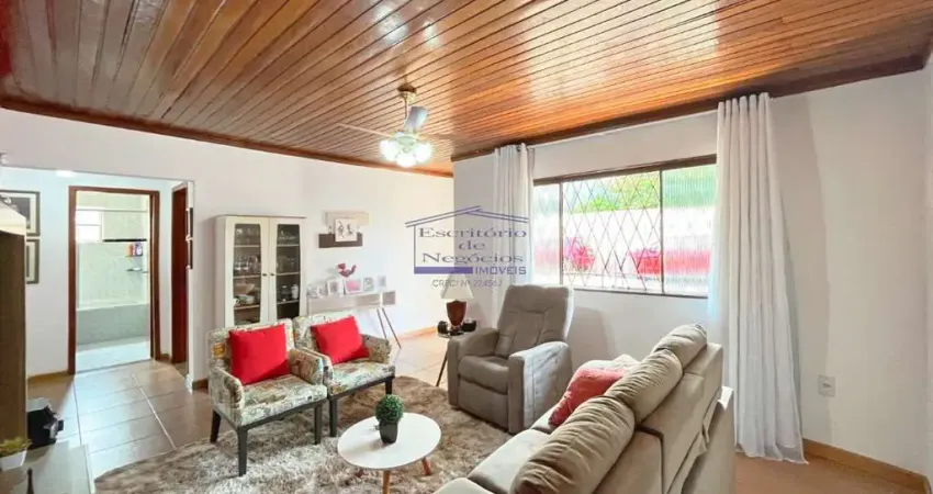 Casa à venda em Porto Alegre-RS, bairro Vila Nova: 2 quartos, sala, banheiro, garagem. aceita financiamento. Venha conferir!