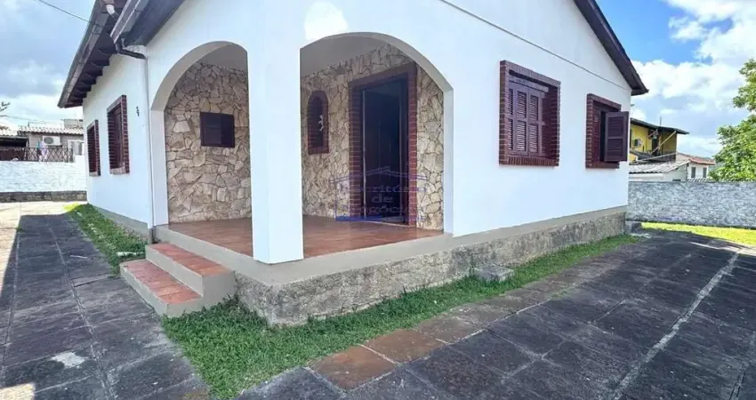 Excelente casa para locação em porto alegre-rs, com 3 quartos, 1 suíte, 2 banheiros e 2 vagas de garagem, no jardim vila nova!