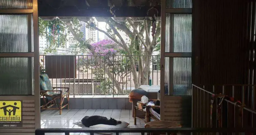 Sobrado de 3 dorm sendo 1 suite, sala, coz, area de serviço, 4 banheiros e 2 vagas de garagem.