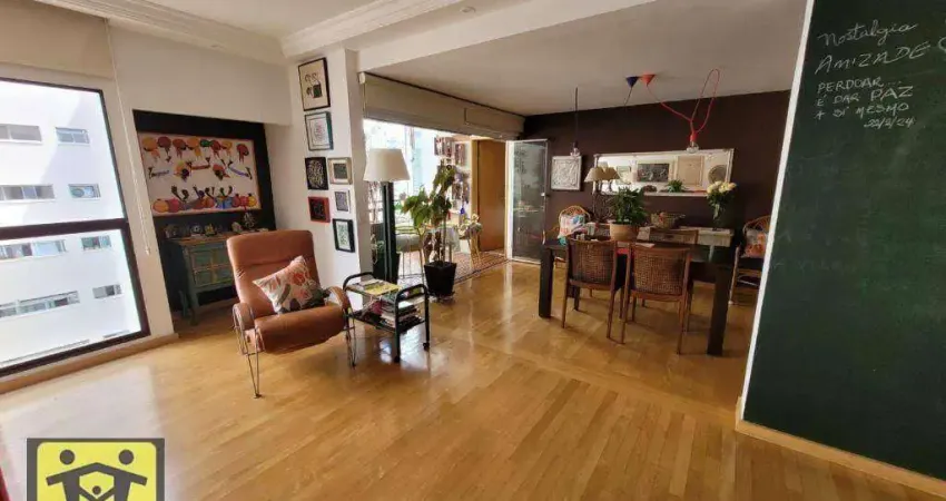 Apartamento com 3 dormitórios à venda, 125 m² por R$ 1.600.000,00 - Moema - São Paulo/SP