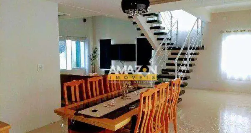 Casa com 3 dormitórios à venda, 294 m² por R$ 1.540.000,00 - Jardim Residencial Doutor Lessa - Pindamonhangaba/SP