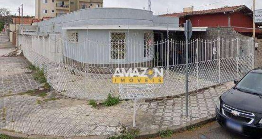Casa com 3 dormitórios para alugar, 150 m² por R$ 2.730,00/mês - Jardim Maria Augusta - Taubaté/SP