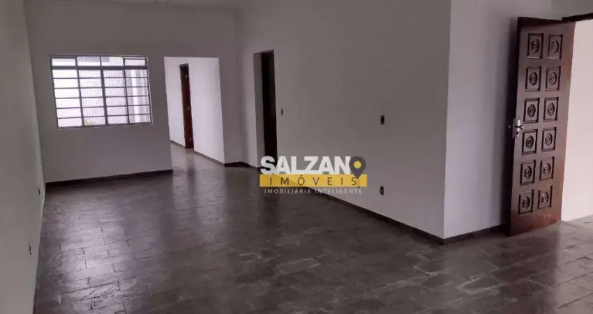 Casa com 3 dormitórios à venda, 148 m² por R$ 508.800,00 - Vila Jaboticabeira - Taubaté/SP