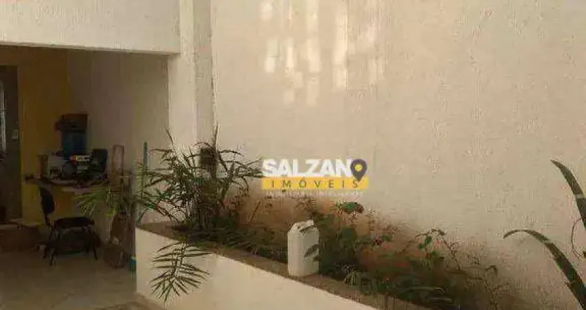 Sobrado com 5 dormitórios à venda, 400 m² por R$ 848.000,00 - Centro - Taubaté/SP
