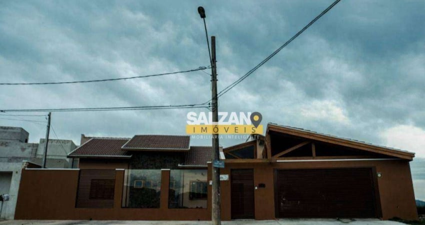 Casa com 4 dormitórios à venda, 320 m² por R$ 2.200.000,00 - Village Mantiqueira - Guaratinguetá/SP