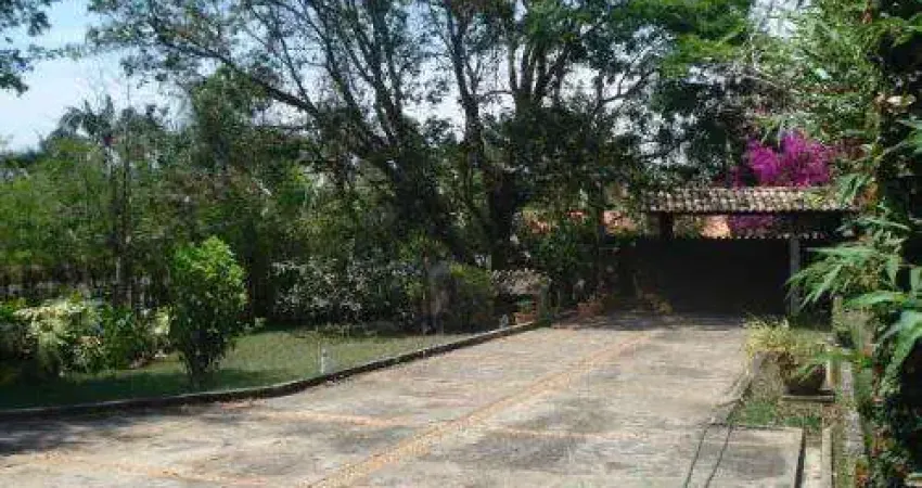 Casa com 3 dormitórios à venda, 310 m² - Chácaras Cataguá - Taubaté/SP