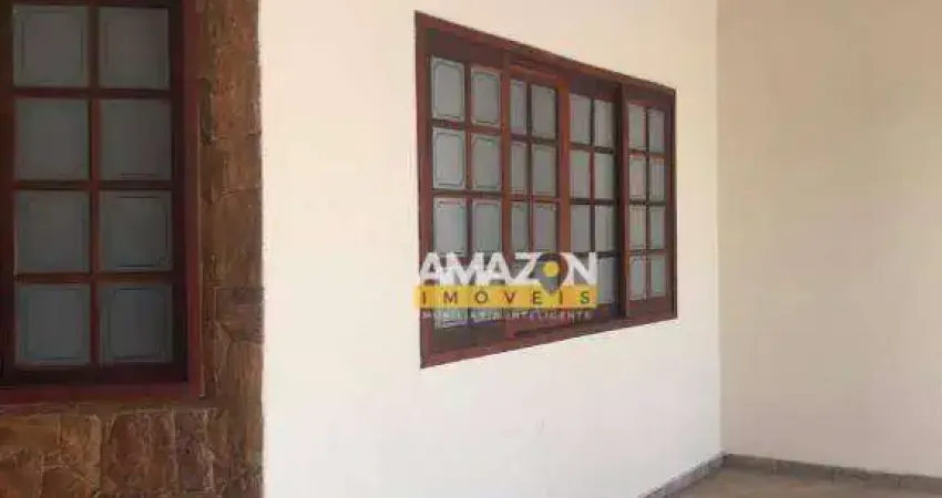 Casa com 3 dormitórios à venda, 150 m² por R$ 680.000,00 - Chácara do Visconde - Taubaté/SP