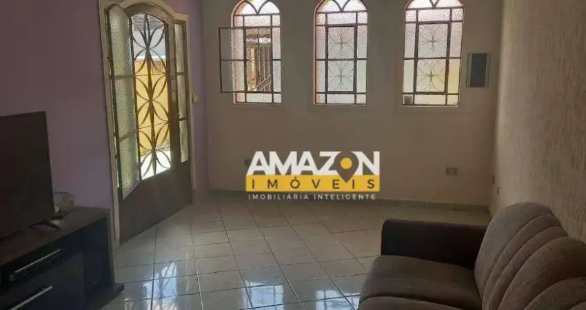 Sobrado com 4 dormitórios à venda, 250 m² por R$ 530.000,00 - Jardim Bela Vista - Taubaté/SP