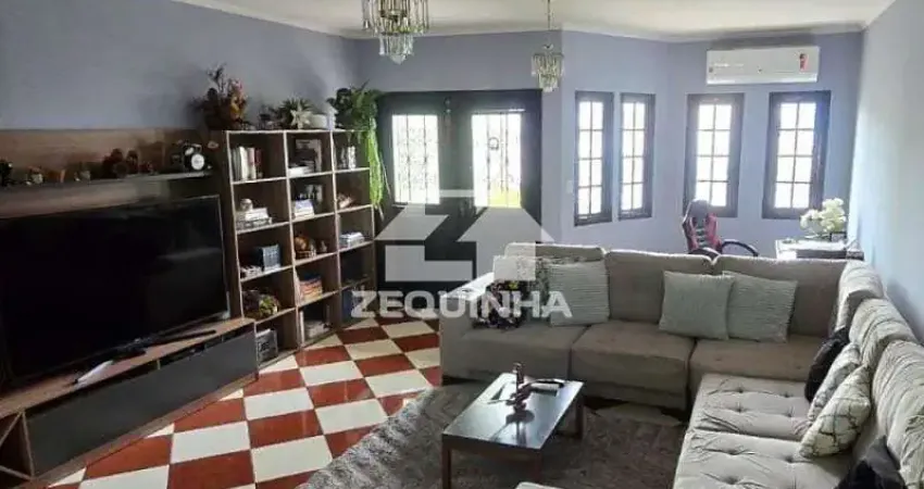 Casa com 3 quartos à venda no Cipava, Osasco 