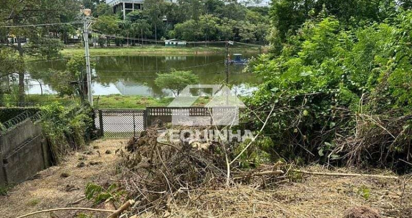 Terreno à venda no Três Montanhas, Osasco 
