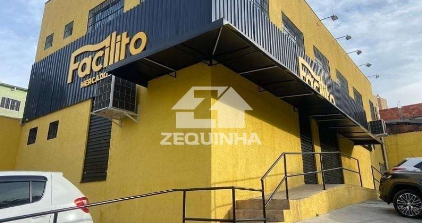 Prédio para alugar no Jardim Roberto, Osasco 