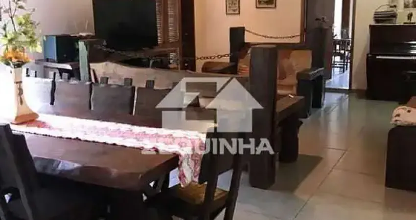 Chácara / sítio com 4 quartos à venda no Centro, Juquiá