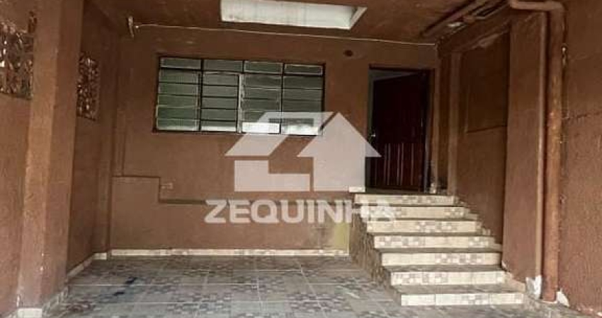 Casa com 4 quartos para alugar em Jaguaré, São Paulo 