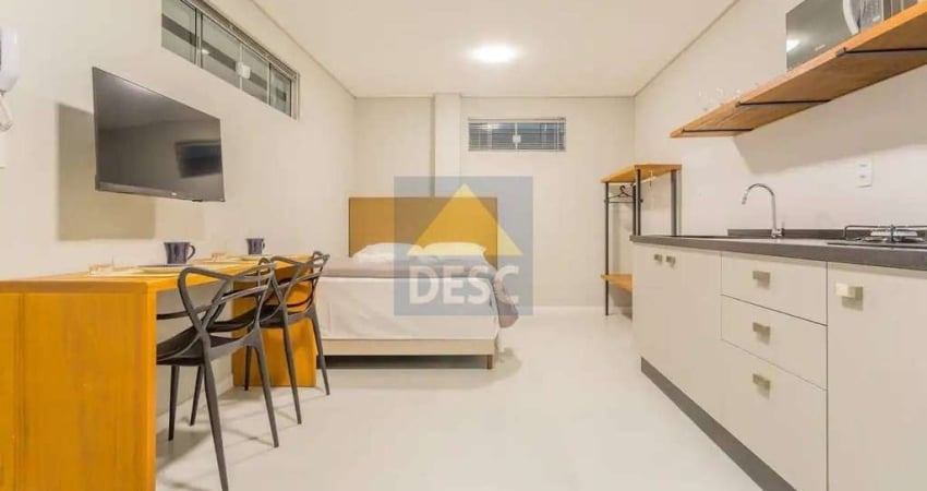 Studio mobiliado para locação anual no Bairro da Barra