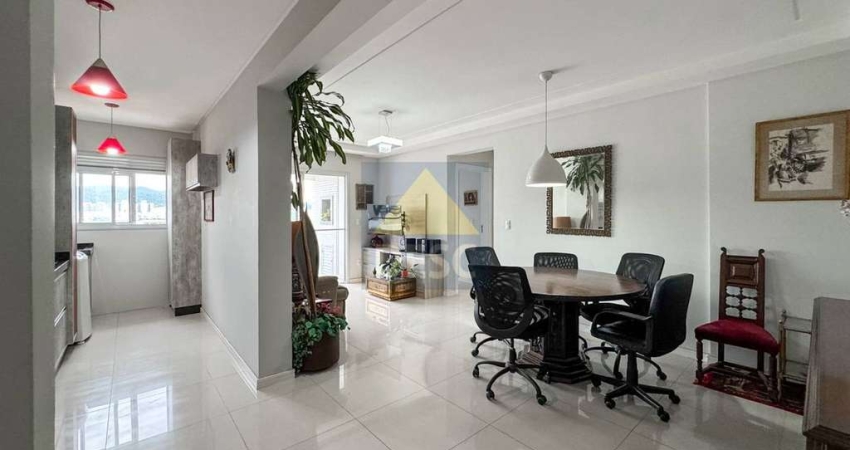 Apartamento semi mobiliado à venda no Ed. Turmalina em Balneário Camboriú