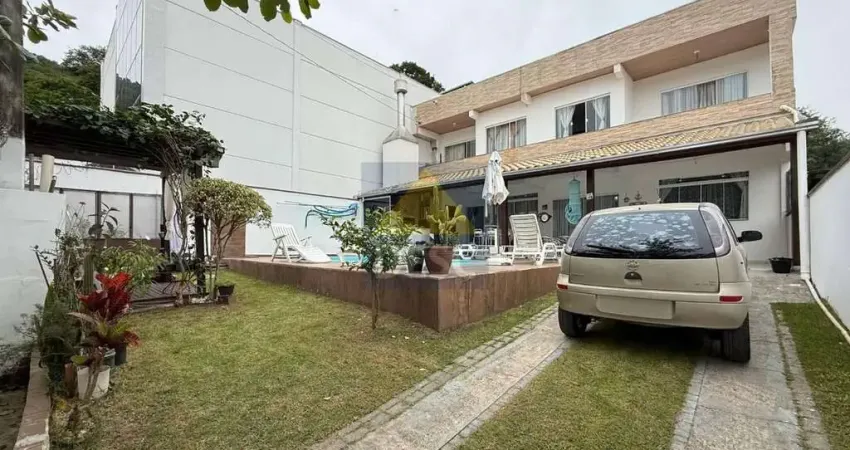 Casa com 4 dormitórios à venda no bairro nova esperança em balneário camboriú