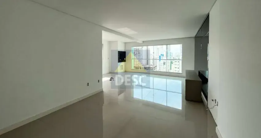 Apartamento com 3 dormitórios à venda no Ed. Gran Torino em Balneário Camboriú