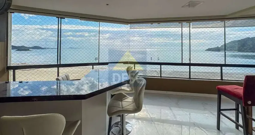 Apartamento frente mar  à venda no Ed. Cybila em Balneário Camboriú
